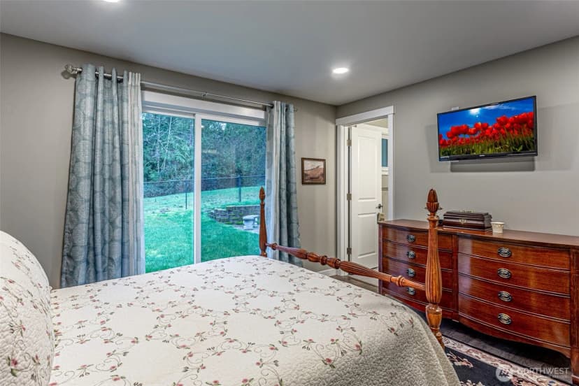 Property photo for 3614 West Tapps Drive E, Lake Tapps photo 18