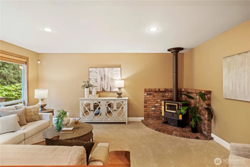 Property photo for 24229 Ne 7th Place, Sammamish photo 14