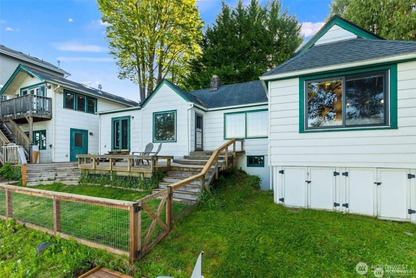 Property photo for 1333 East Bay Drive Ne, Olympia photo 12