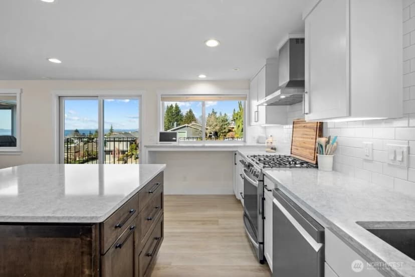Property photo for 712 Alder Street, Edmonds photo 12