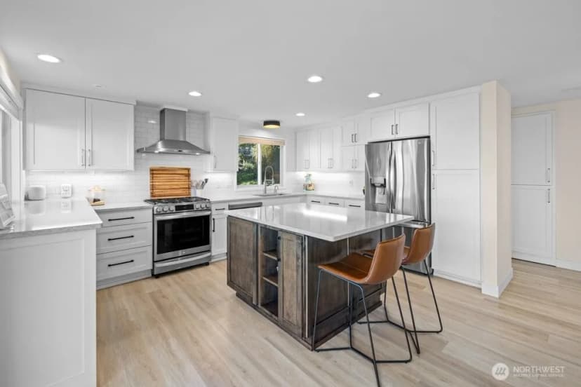 Property photo for 712 Alder Street, Edmonds photo 9