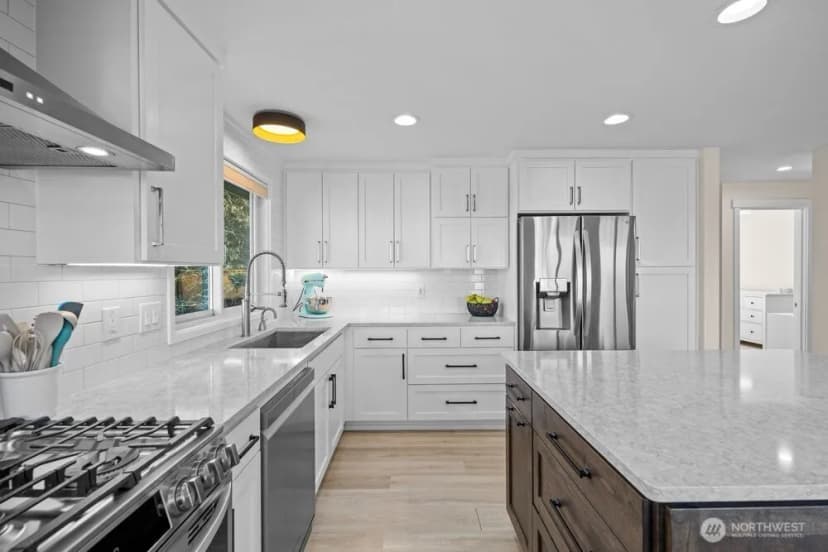 Property photo for 712 Alder Street, Edmonds photo 11