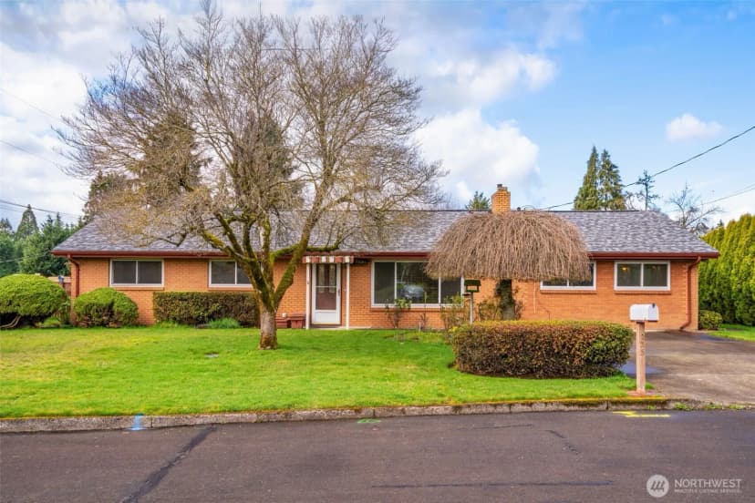 Property photo for 235 9th Street, Washougal