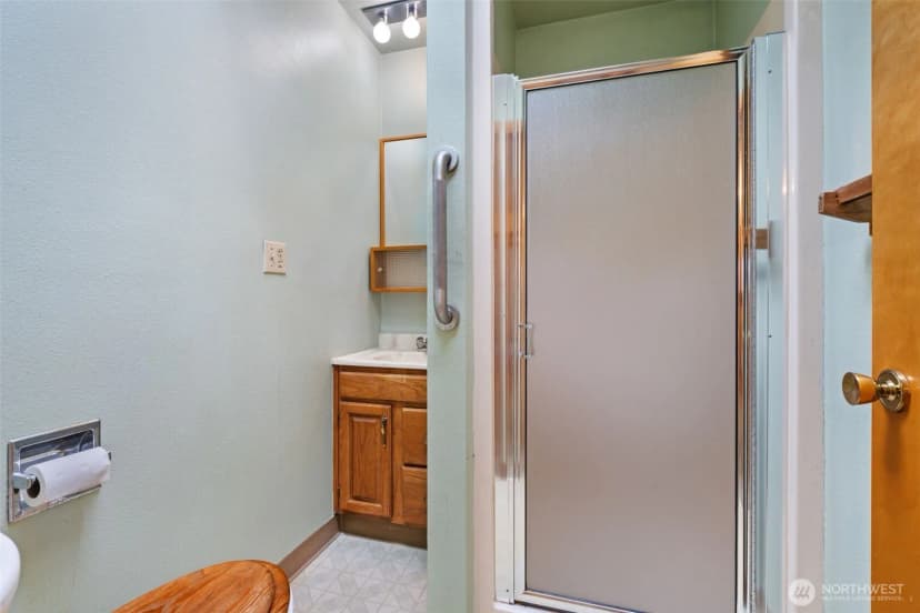 Property photo for 235 9th Street, Washougal photo 18