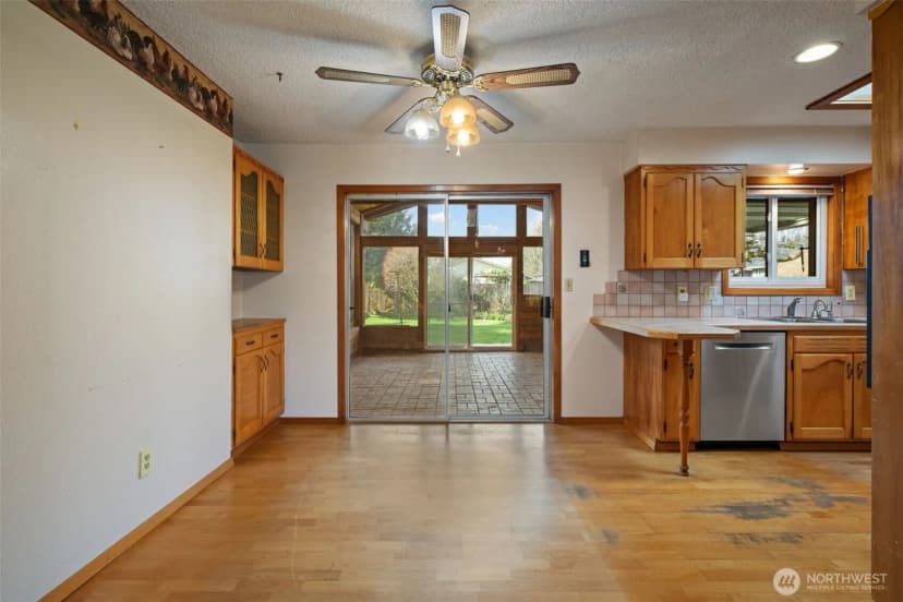 Property photo for 235 9th Street, Washougal photo 9