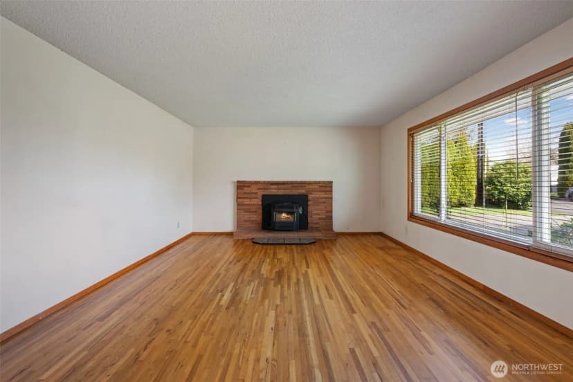 Property photo for 235 9th Street, Washougal photo 7