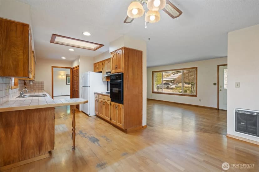 Property photo for 235 9th Street, Washougal photo 10