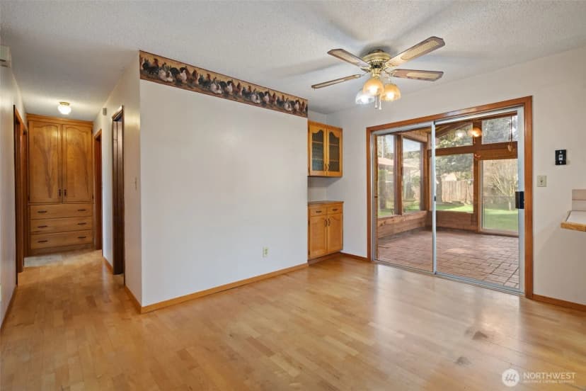 Property photo for 235 9th Street, Washougal photo 11