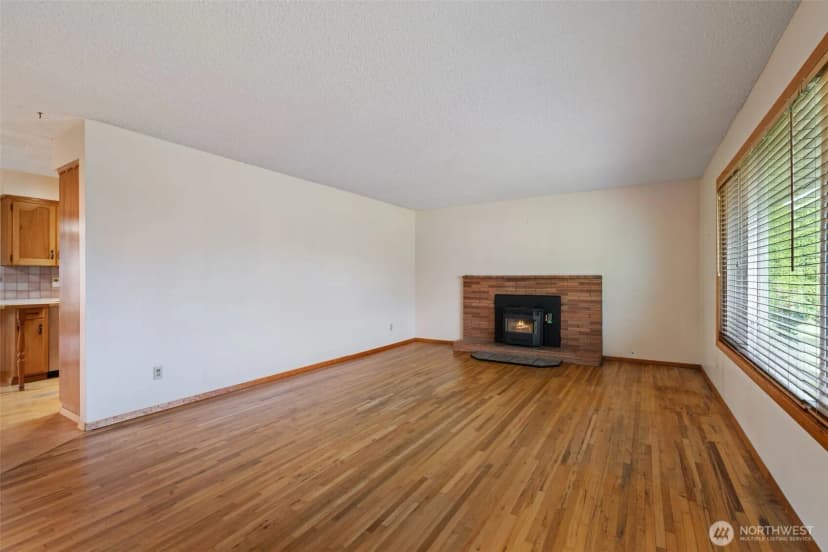 Property photo for 235 9th Street, Washougal photo 8