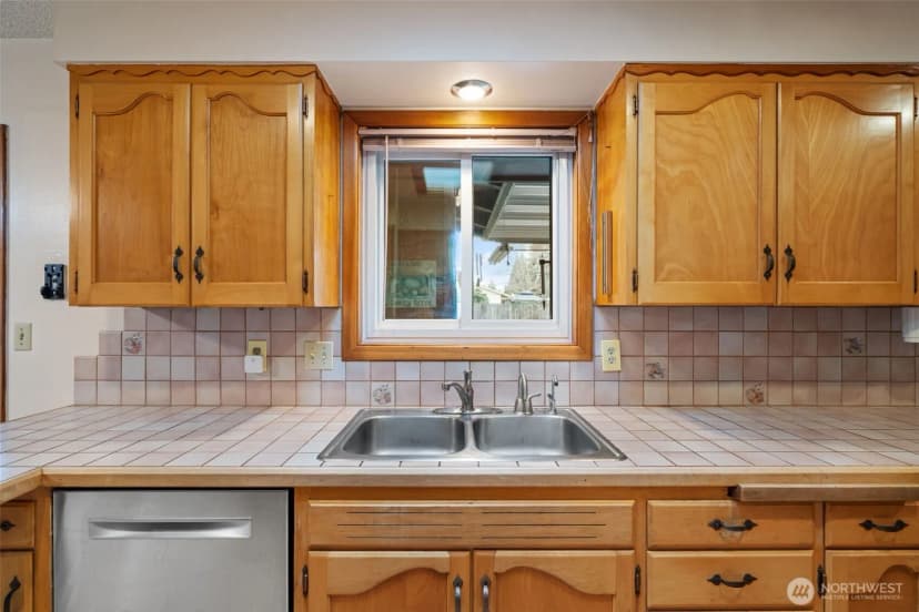 Property photo for 235 9th Street, Washougal photo 12