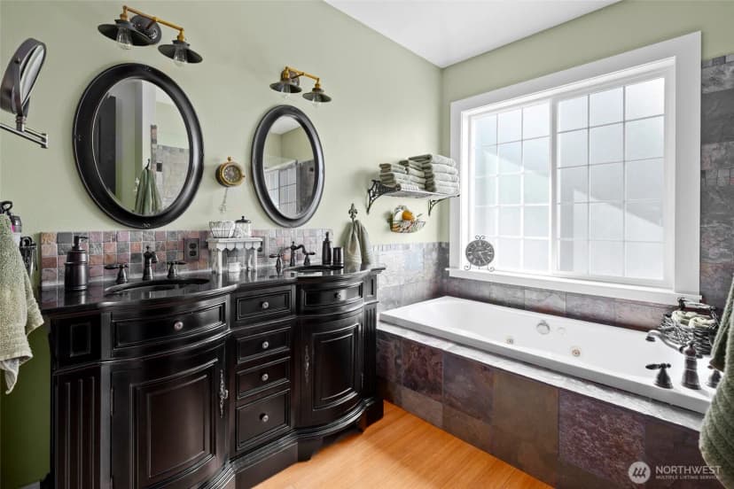 Property photo for 11733 Hummingbird Lane, Anacortes photo 14