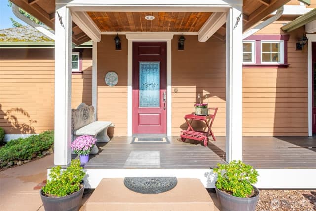 Property photo for 11733 Hummingbird Lane, Anacortes photo 3
