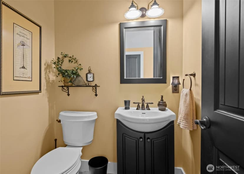 Property photo for 11733 Hummingbird Lane, Anacortes photo 17