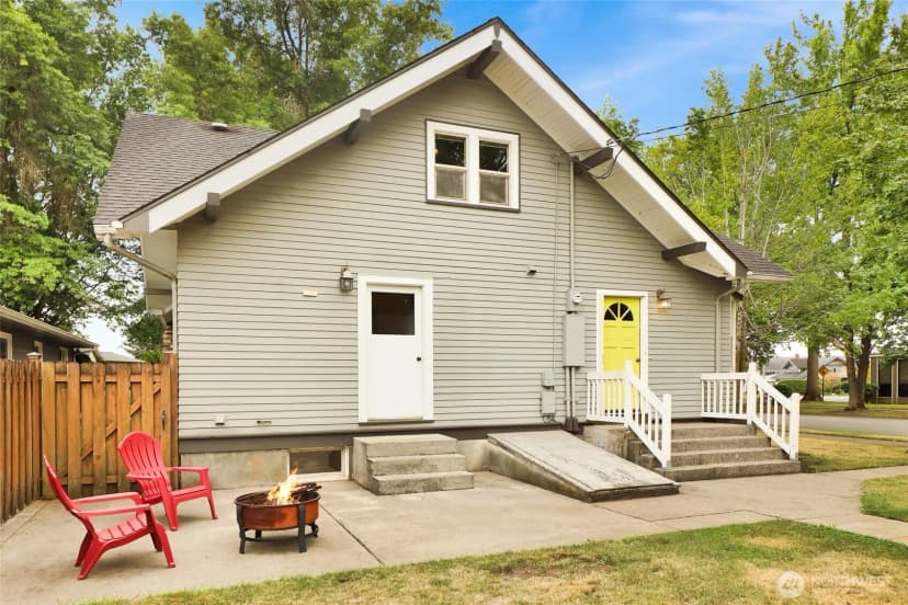 Property photo for 1218 Front Street, Lynden photo 38