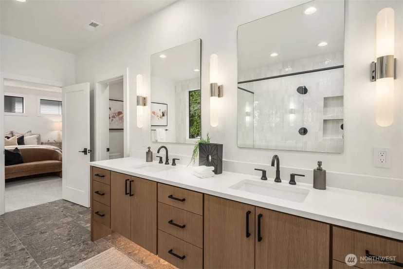 Property photo for 12834 Ne 113th Street, Kirkland photo 26