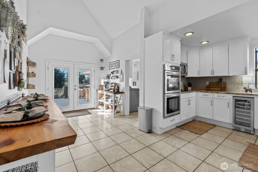 Property photo for 9405 Bridge Road Se, Yelm photo 16
