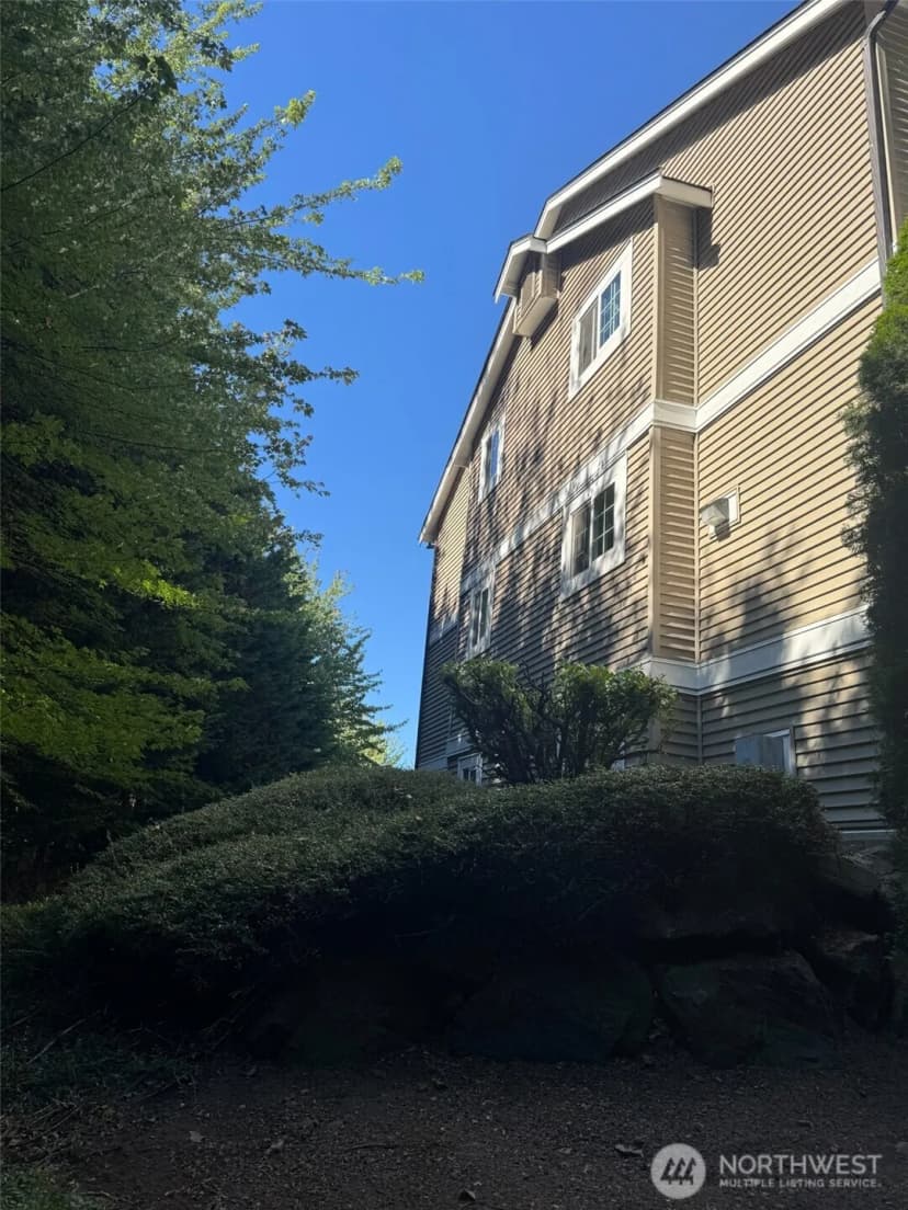 Property photo for 10605 Se 261st Place #d302, Kent photo 24