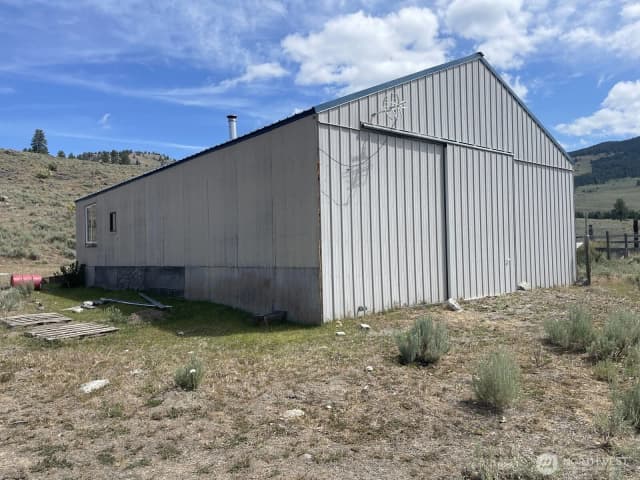 Property photo for 16 Breezy Lane, Tonasket