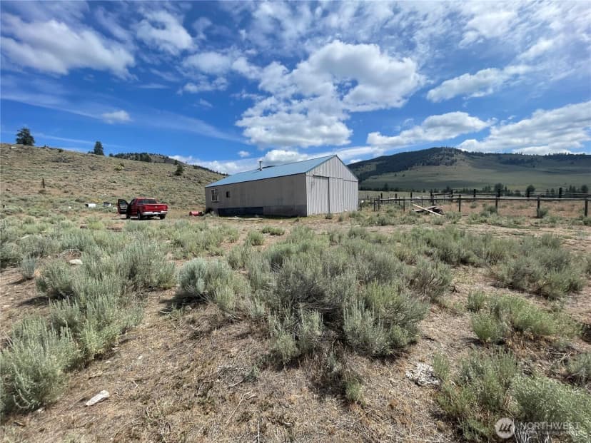 Property photo for 16 Breezy Lane, Tonasket photo 19