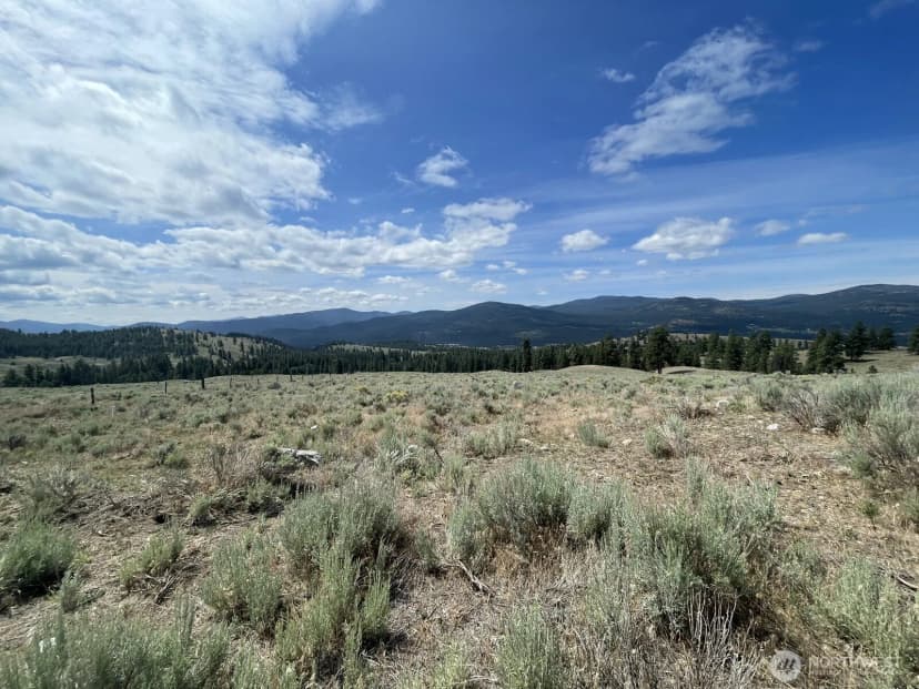 Property photo for 16 Breezy Lane, Tonasket photo 4