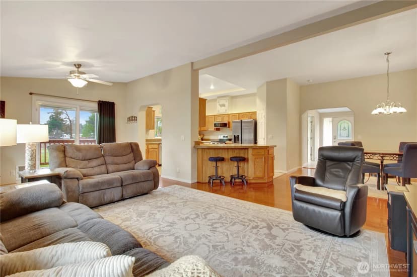 Property photo for 635 Mountain Loop Hwy, Darrington photo 13