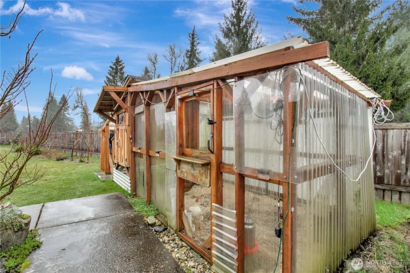 Property photo for 635 Mountain Loop Hwy, Darrington photo 31