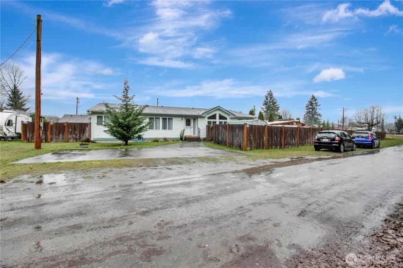 Property photo for 635 Mountain Loop Hwy, Darrington photo 28
