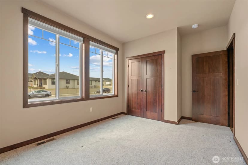 Property photo for 755 S Perry Avenue, East Wenatchee photo 25
