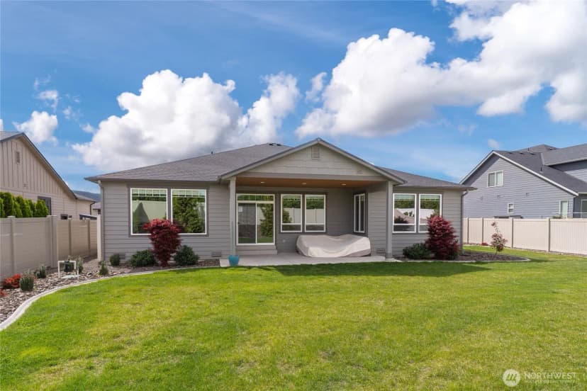 Property photo for 755 S Perry Avenue, East Wenatchee photo 11
