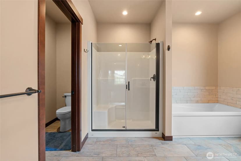 Property photo for 755 S Perry Avenue, East Wenatchee photo 22