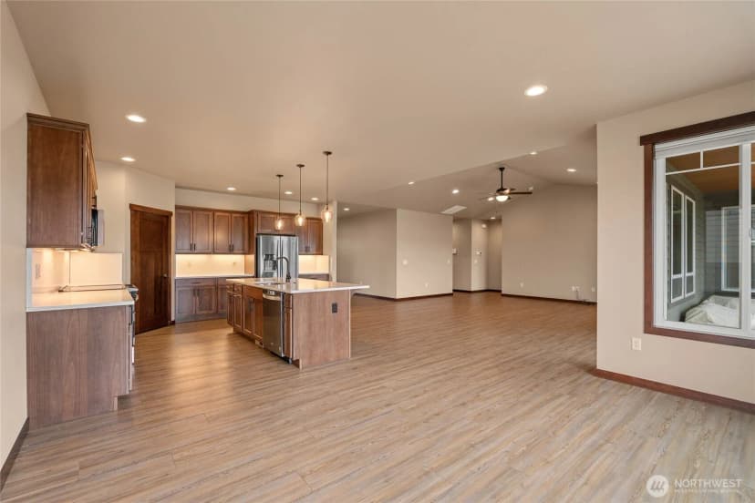 Property photo for 755 S Perry Avenue, East Wenatchee photo 7