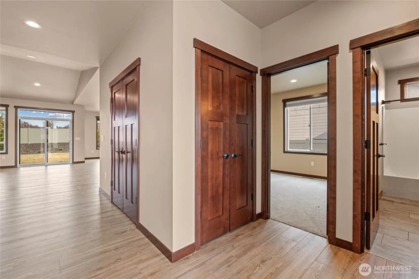 Property photo for 755 S Perry Avenue, East Wenatchee photo 27