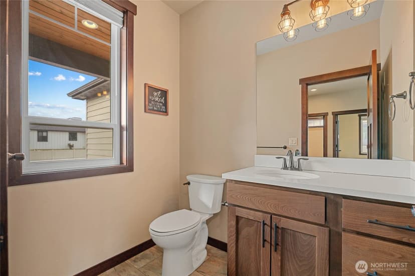 Property photo for 755 S Perry Avenue, East Wenatchee photo 29