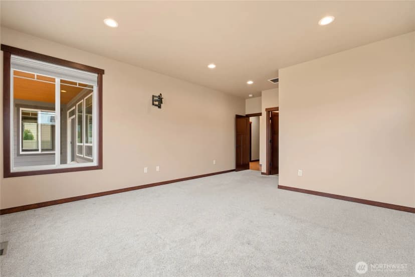 Property photo for 755 S Perry Avenue, East Wenatchee photo 16