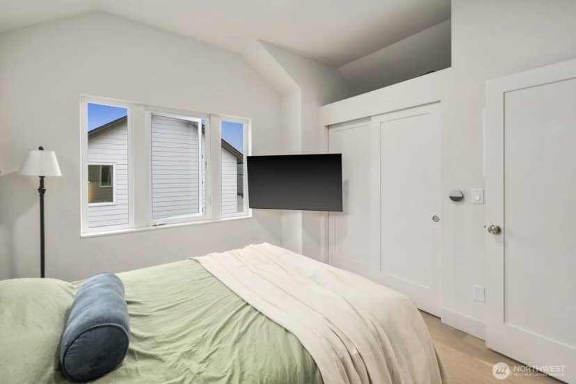 Property photo for 2211 17th Avenue S, Seattle photo 16
