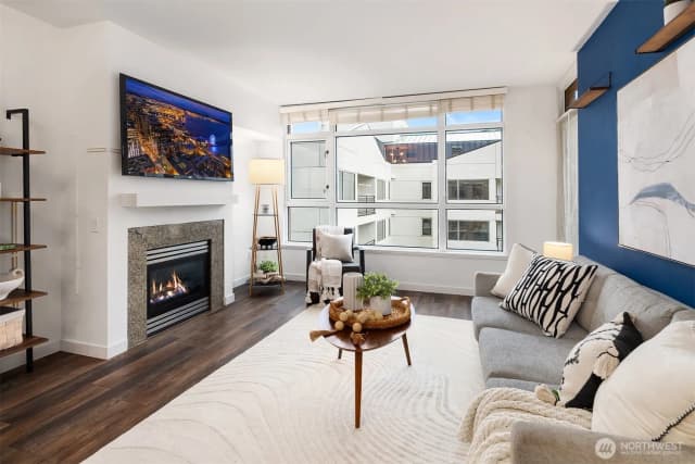 Property photo for 1420 Terry Avenue #603, Seattle photo 4