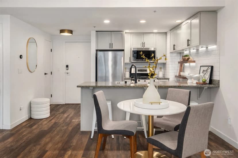 Property photo for 1420 Terry Avenue #603, Seattle photo 9