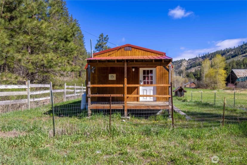 Property photo for 14905 Chumstick Highway, Leavenworth photo 11