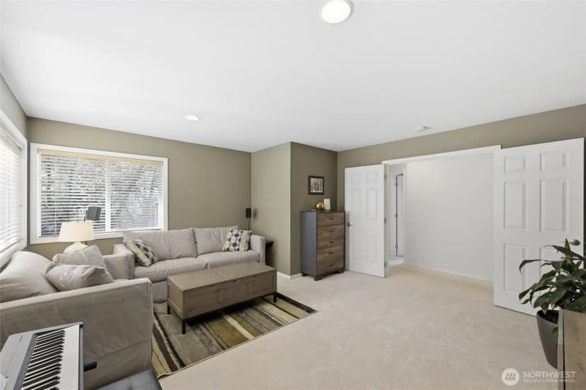 Property photo for 9604 215th Avenue Ne, Redmond photo 29