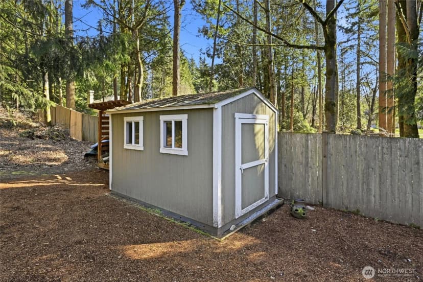 Property photo for 9604 215th Avenue Ne, Redmond photo 33