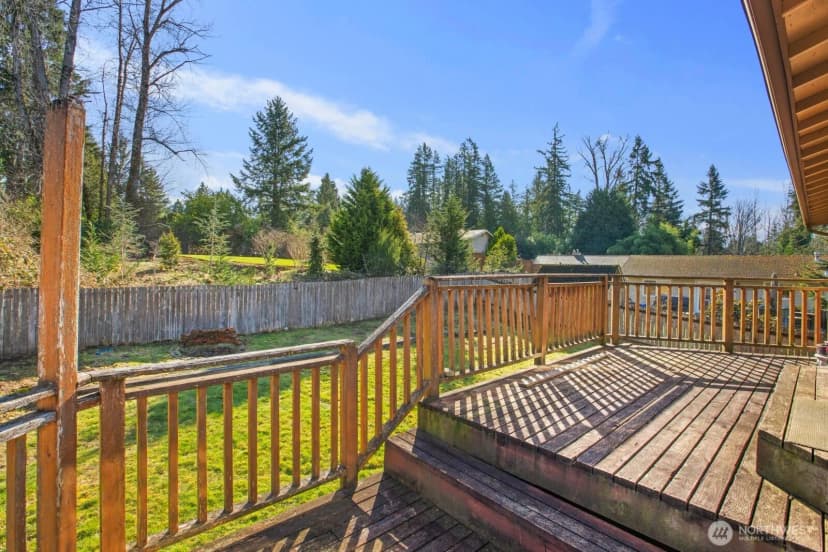 Property photo for 7528 206th Place Ne, Redmond photo 12