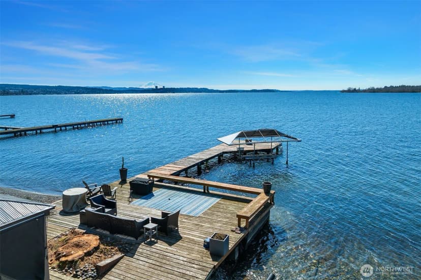 Property photo for 7615 Ne Champagne Point Place, Kirkland photo 6