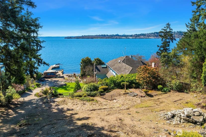 Property photo for 7615 Ne Champagne Point Place, Kirkland photo 18
