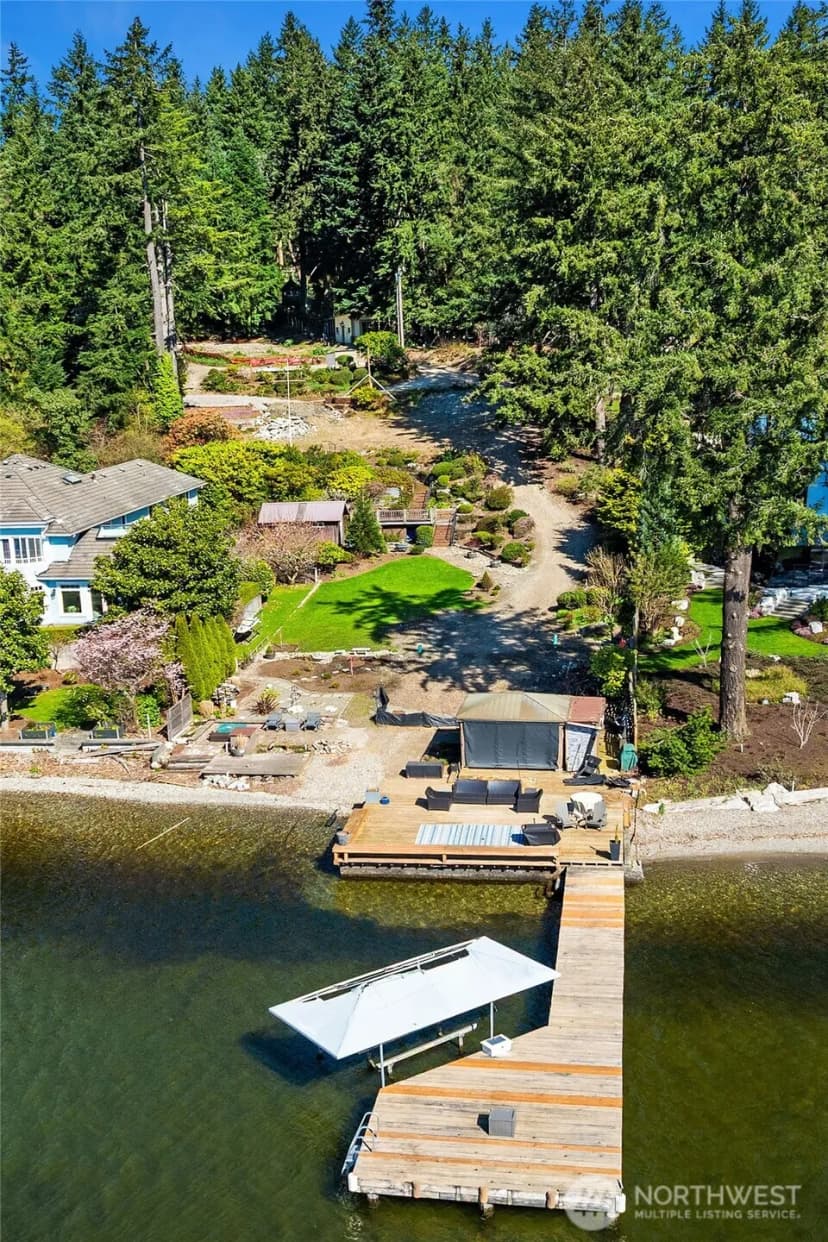 Property photo for 7615 Ne Champagne Point Place, Kirkland photo 3