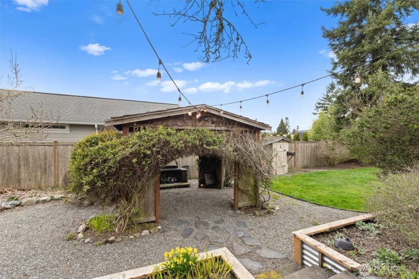 Property photo for 18820 48th Avenue W, Lynnwood photo 27