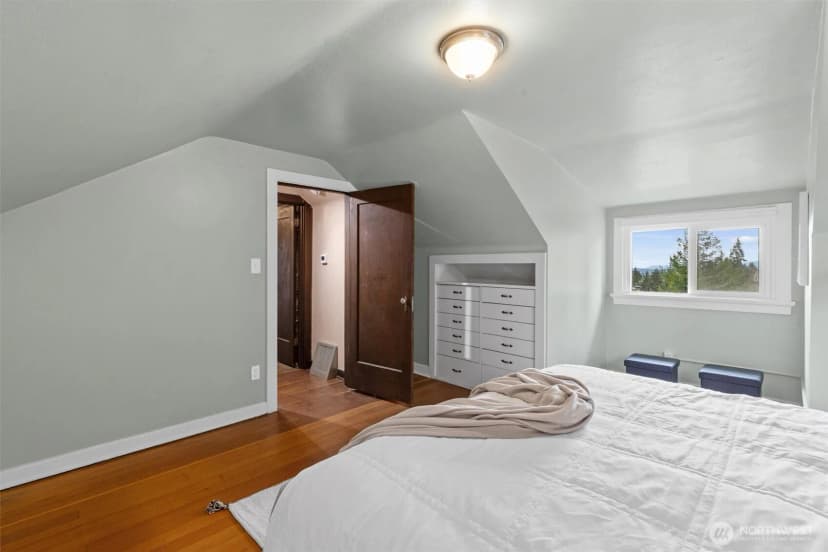 Property photo for 21522 92nd Avenue W, Edmonds photo 21