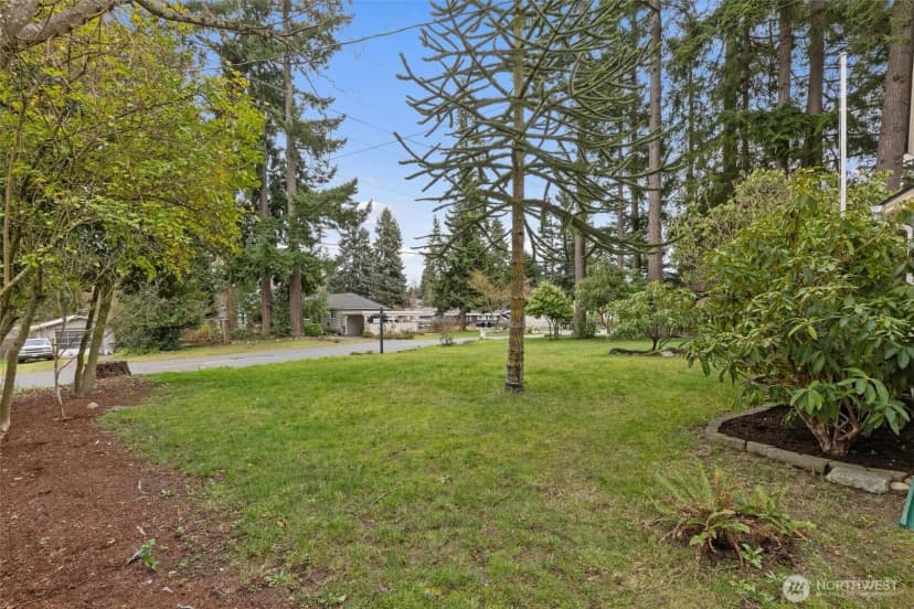 Property photo for 21522 92nd Avenue W, Edmonds photo 32