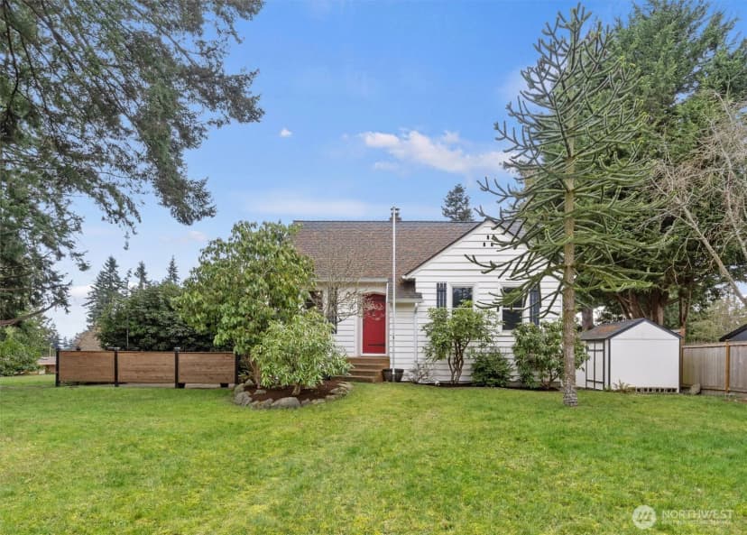 Property photo for 21522 92nd Avenue W, Edmonds
