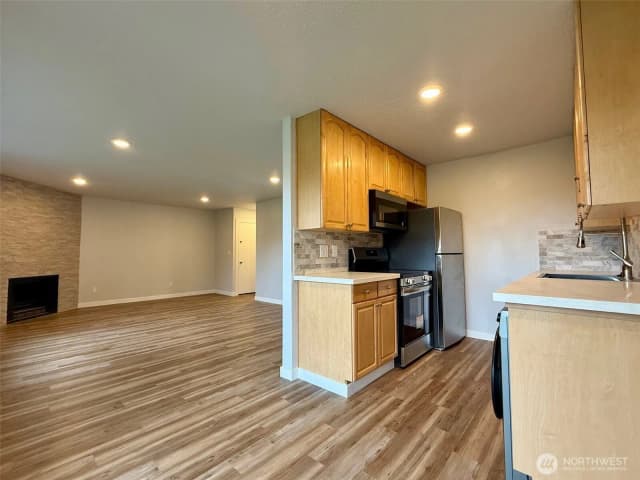 Property photo for 9623 S 248th #b11, Kent photo 4
