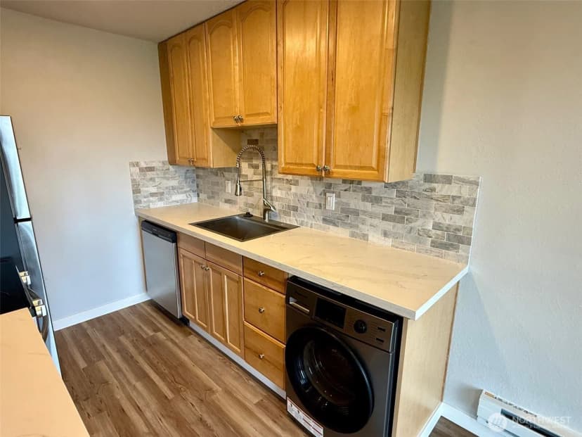 Property photo for 9623 S 248th #b11, Kent photo 6